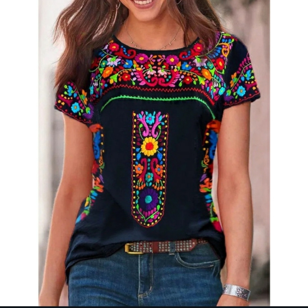 Colorful Tee - Picture 2 of 4